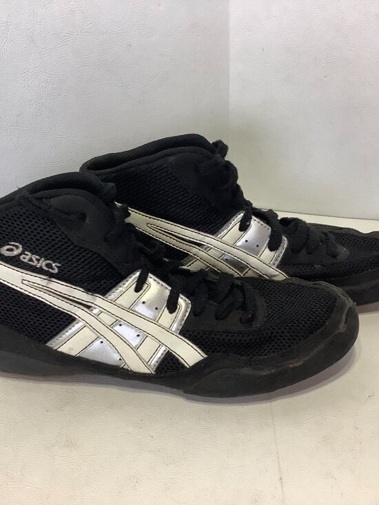 2009 Asics Matflex 2 Wrestling Shoes Size 6 Black/White/Silver main image 4